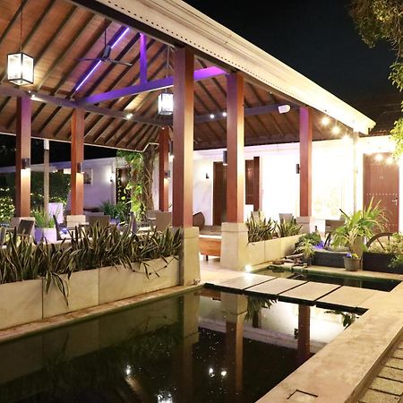 Swanee Grand Hotel เนกอมโบ ภายนอก รูปภาพ