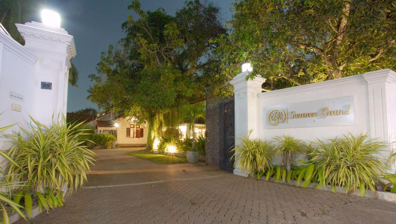 Swanee Grand Hotel เนกอมโบ ภายนอก รูปภาพ
