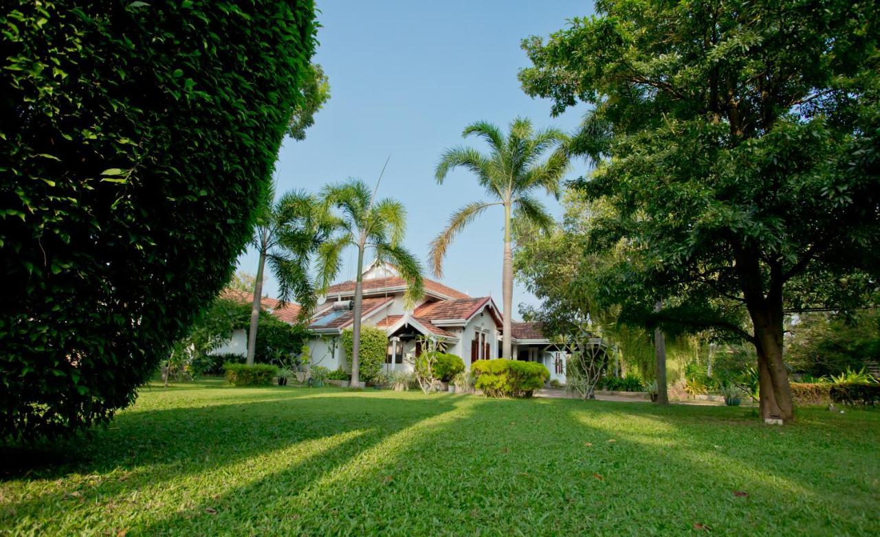 Swanee Grand Hotel เนกอมโบ ภายนอก รูปภาพ
